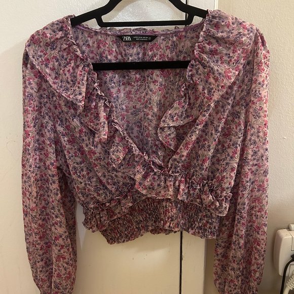 Zara Pink Floral Cropped long sleeve top - Picture 1 of 3